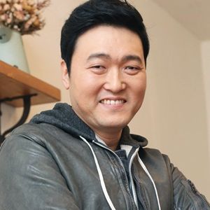 イ・ジュニョク