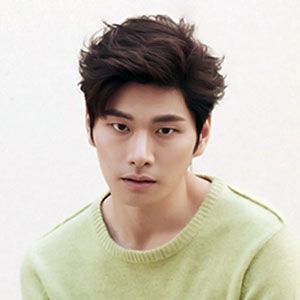 イ・イギョン（이이경 Lee Yi-Kyung）