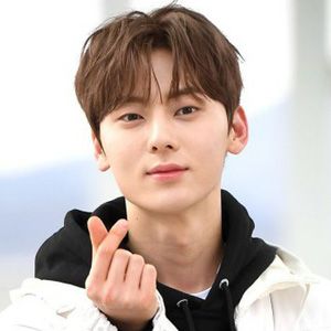 ファン・ミンヒョン（민현）