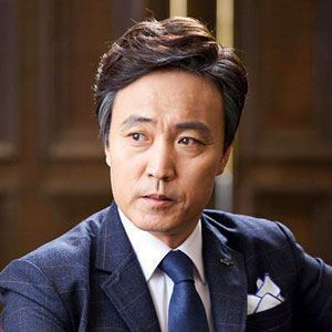 オム・ヒョソプ