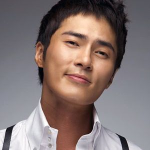 チョ・ドンヒョク