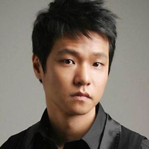 ホン・ギョンイン