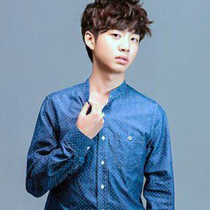 シン・ドンウ（신동우 Sin Dong-Woo）