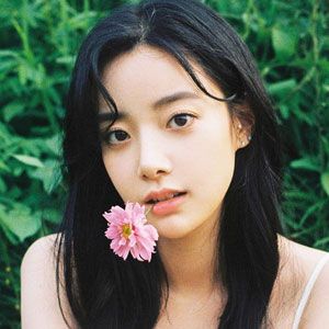 イ・ヒョンジュ（이현주 Lee Hyun Joo）
