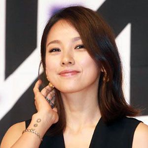 イ・ヒョリ（이효리 Lee Hyo-Lee）