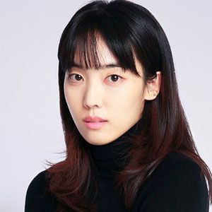 キム・ソラ