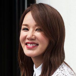 オム・ジョンファ（엄정화 Uhm Jung-Hwa）