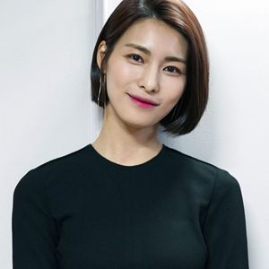 キム・ジョンファ