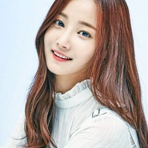 ヨヌ（연우 Yeonwoo）
