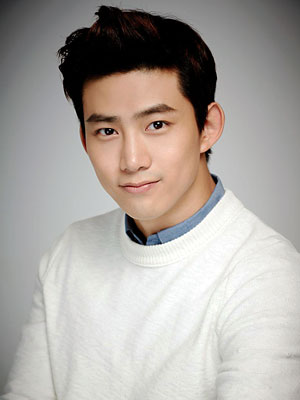 テギョン（옥택연 Ok Taecyeon）