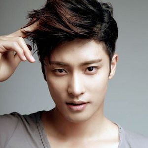 ソンフン（성훈 Sung Hoon）